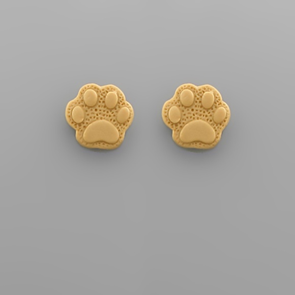 15mm Clay Paw Studs - Picture 2 of 2